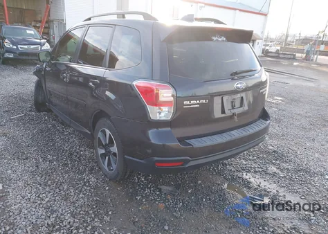2017 Subaru Forester 2.5I Premium из США, поврежденный, VIN JF2SJAEC3HH520769